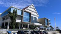 Kantor-DPRD-Sulawesi-Barat (1)